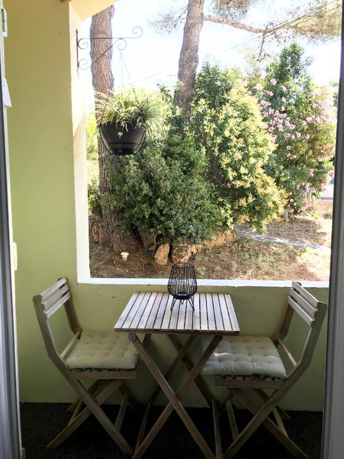 Grand F2 Quartier Les Plaines, Boulouris Proche Mer Et Port Santa-Lucia Saint-Raphaël エクステリア 写真