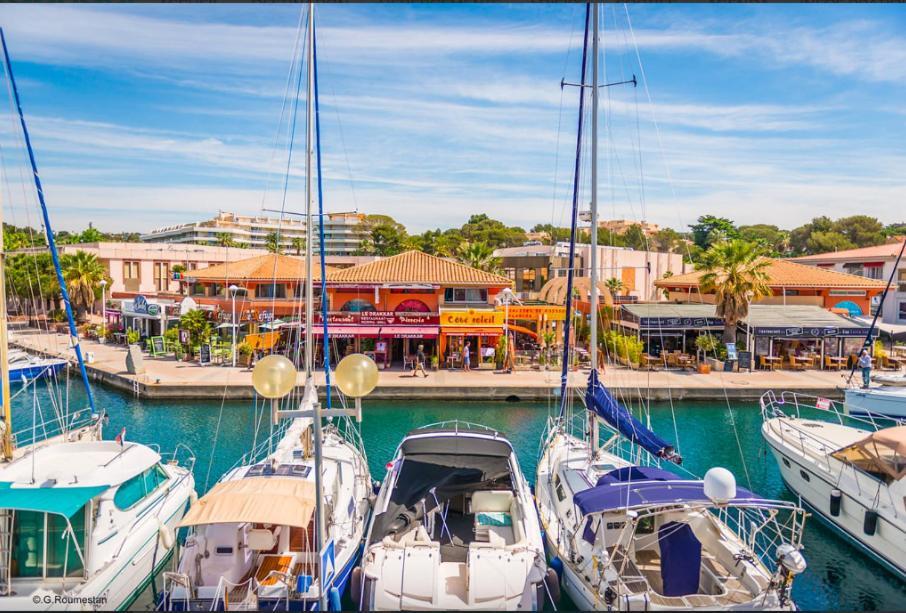 Grand F2 Quartier Les Plaines, Boulouris Proche Mer Et Port Santa-Lucia Saint-Raphaël エクステリア 写真