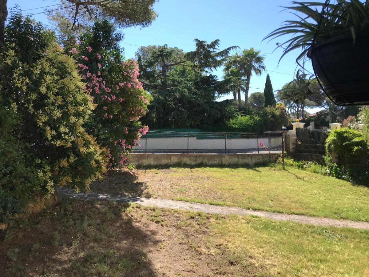 Grand F2 Quartier Les Plaines, Boulouris Proche Mer Et Port Santa-Lucia Saint-Raphaël エクステリア 写真